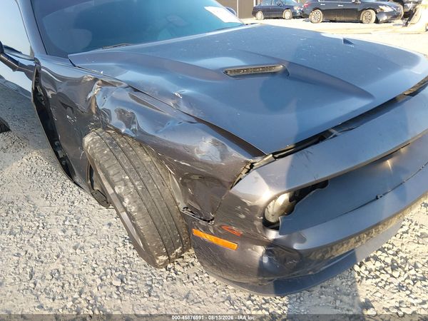 2016 DODGE CHALLENGER SXT