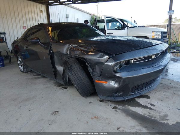 2016 DODGE CHALLENGER SXT