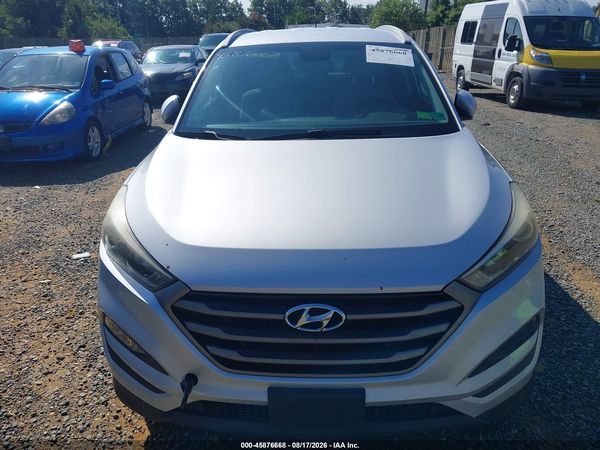 2016 HYUNDAI TUCSON SE