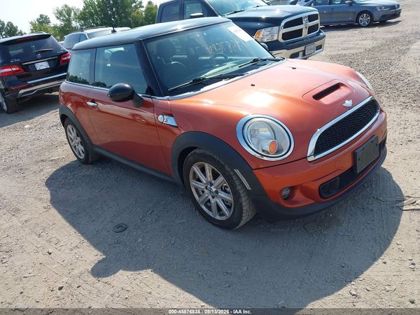 2012 MINI COOPER S