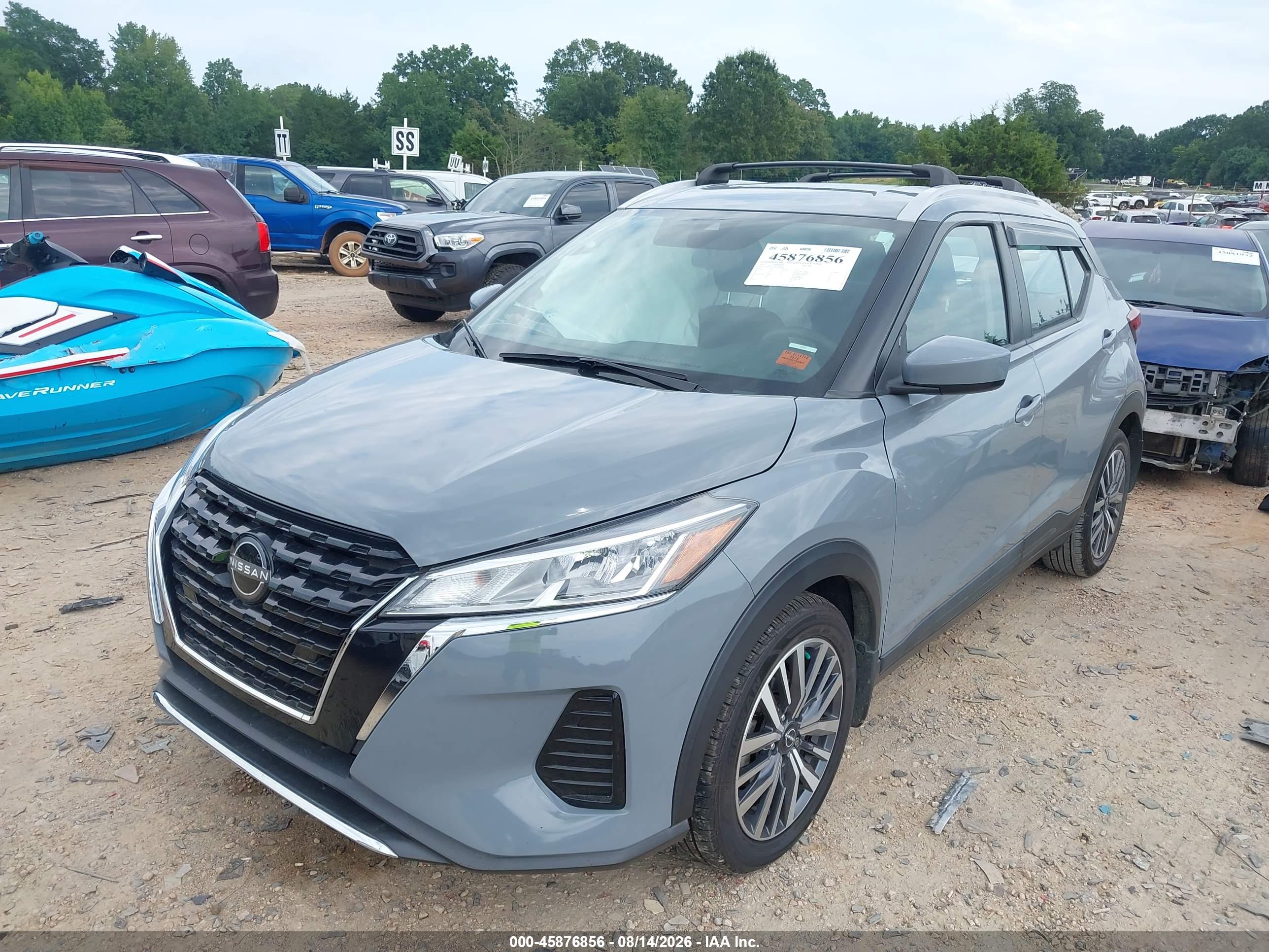 2022 NISSAN KICKS SV XTRONIC CVT — I2