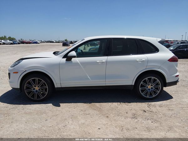 2017 PORSCHE CAYENNE