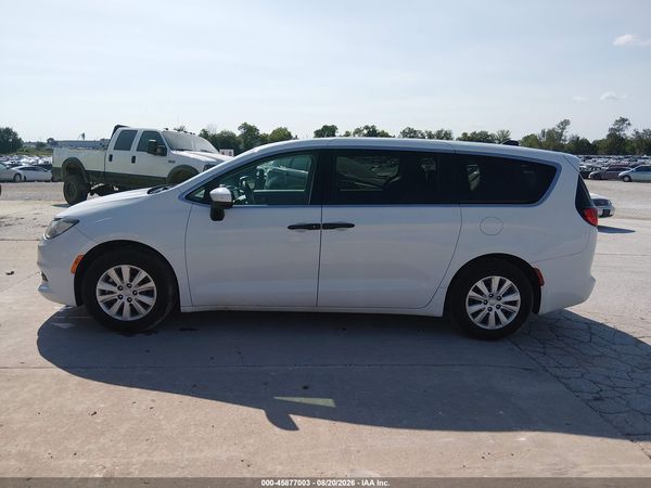 2021 CHRYSLER VOYAGER L — I117