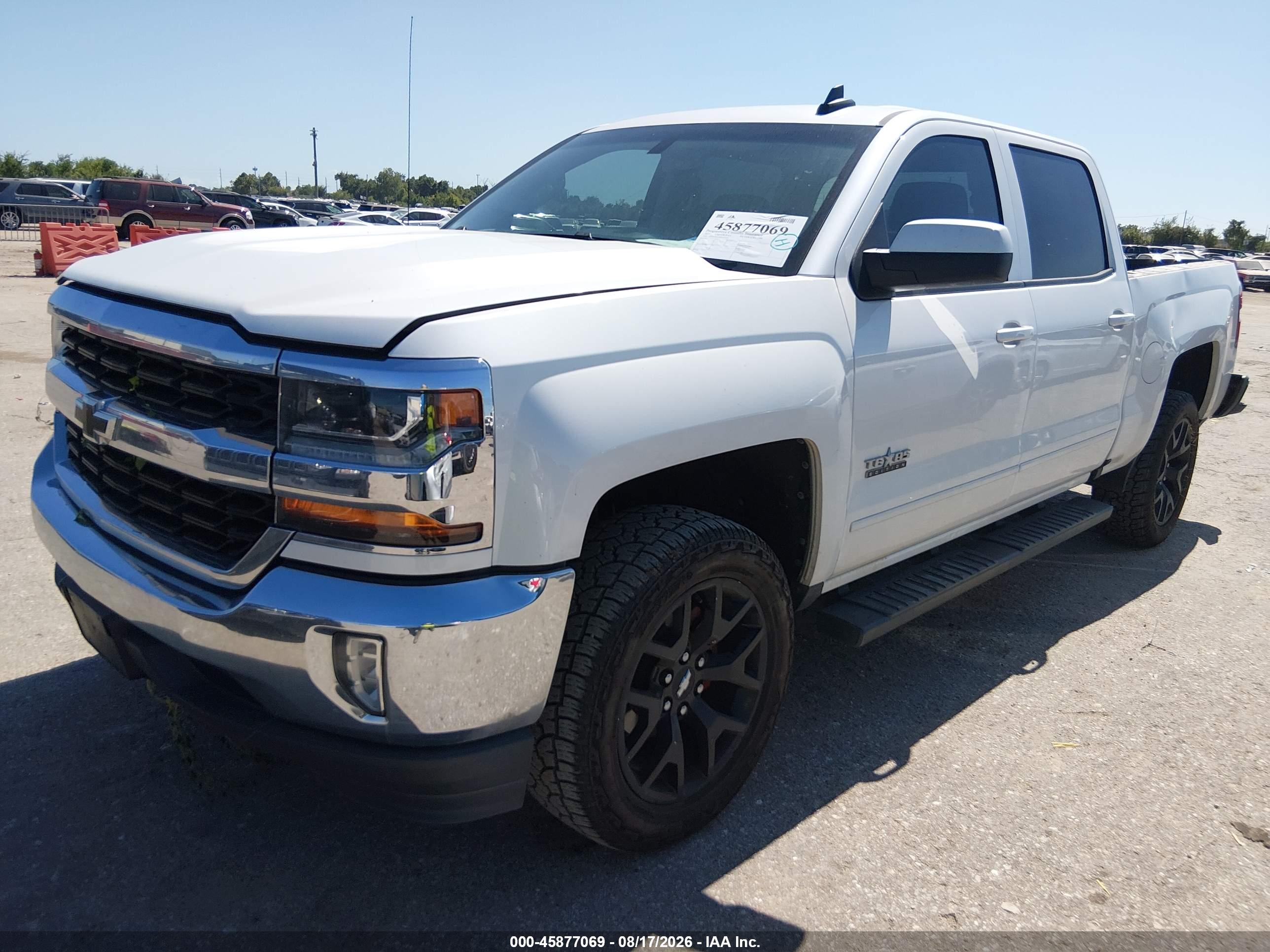 2017 CHEVROLET SILVERADO 1500 LT — I2