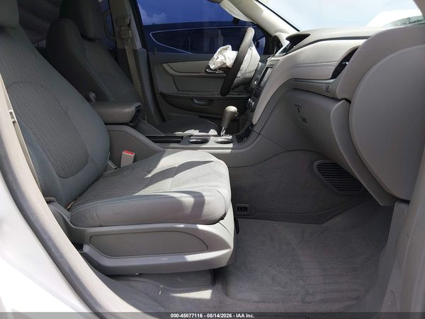 2016 CHEVROLET TRAVERSE LS — I5