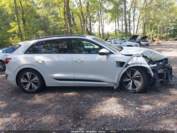 2024 AUDI Q8 E-TRON PREMIUM PLUS QUATTRO