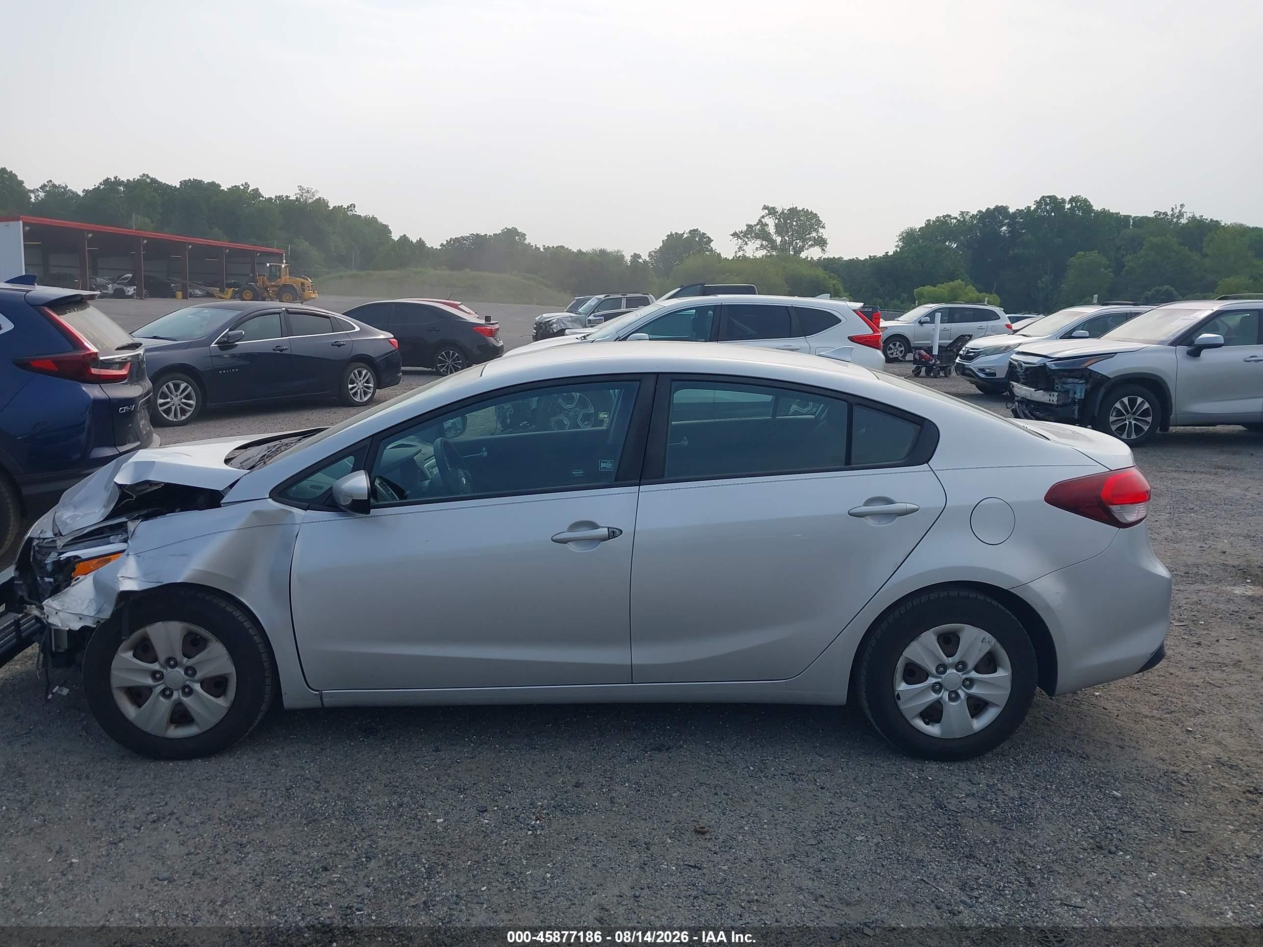 2017 KIA FORTE LX