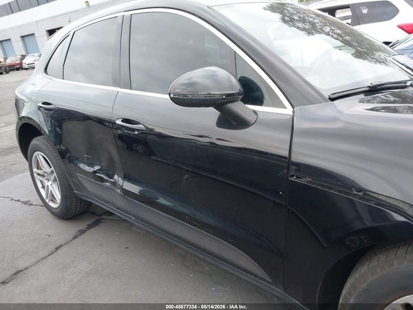 2018 PORSCHE MACAN