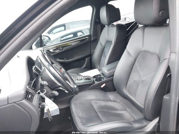 2018 PORSCHE MACAN