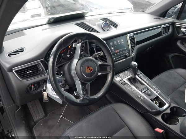 2018 PORSCHE MACAN