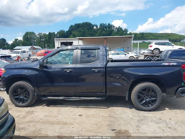 2022 CHEVROLET SILVERADO 1500 4WD  STANDARD BED CUSTOM — I117