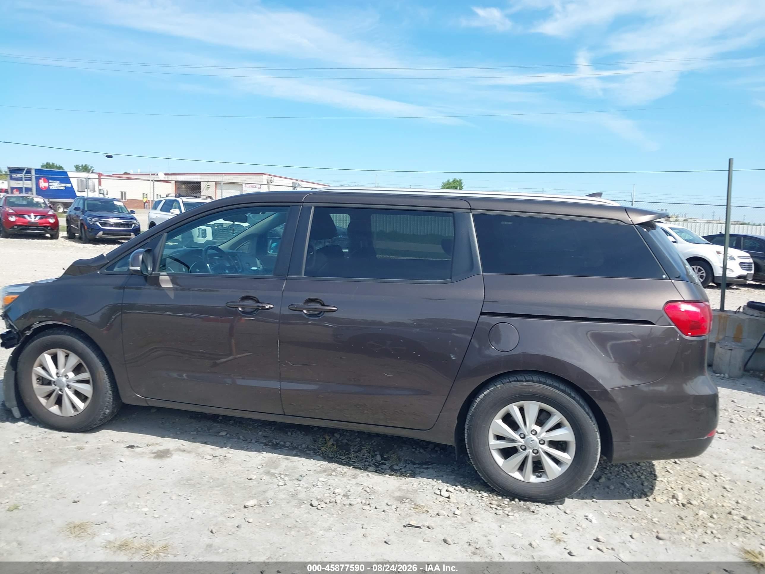 2017 KIA SEDONA LX