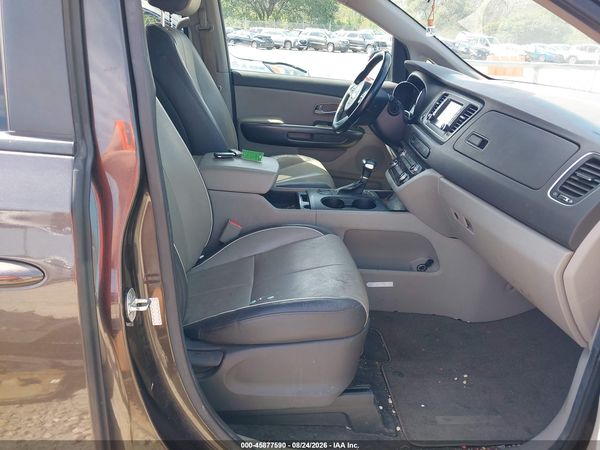 2017 KIA SEDONA LX