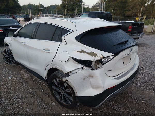 2017 INFINITI QX30 PREMIUM