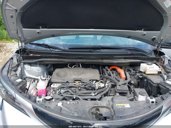 2022 TOYOTA SIENNA XSE