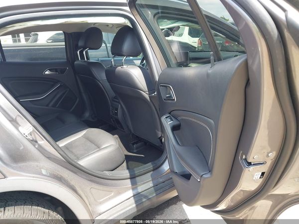 2015 MERCEDES-BENZ GLA 250 4MATIC