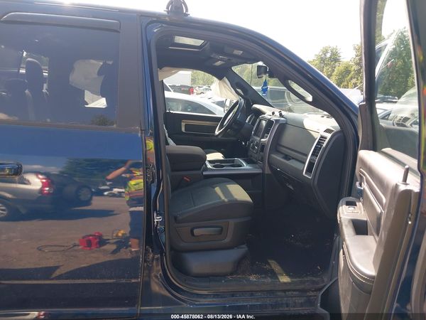 2022 RAM 1500 CLASSIC WARLOCK  4X4 6'4 BOX