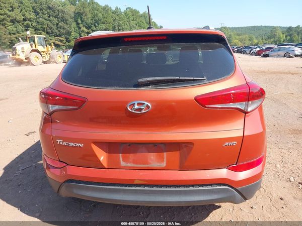 2016 HYUNDAI TUCSON SE