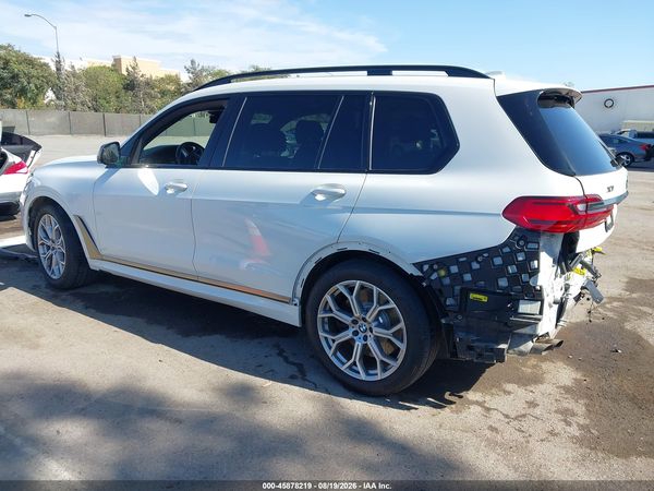 2021 BMW X7 M50I