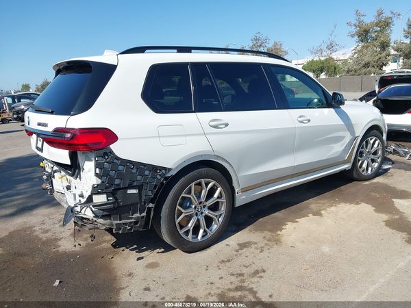 2021 BMW X7 M50I