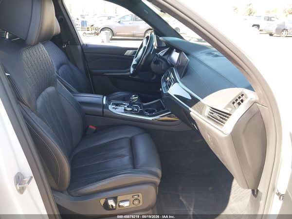 2021 BMW X7 M50I