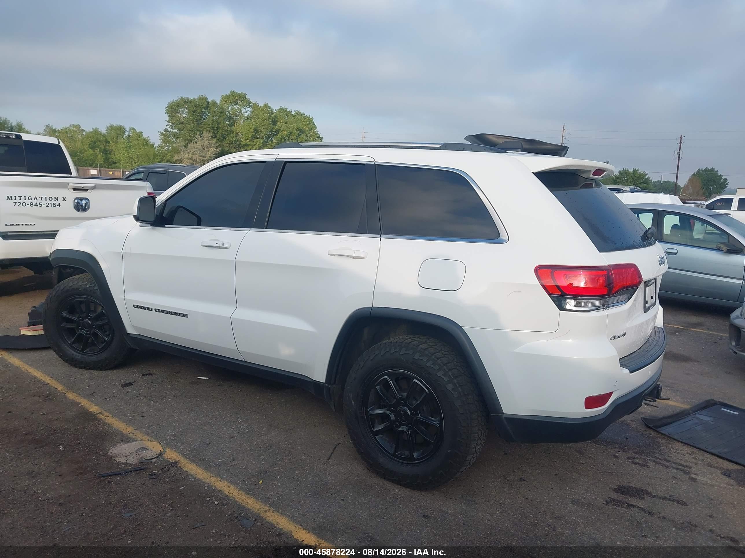 2020 JEEP GRAND CHEROKEE LAREDO E 4X4
