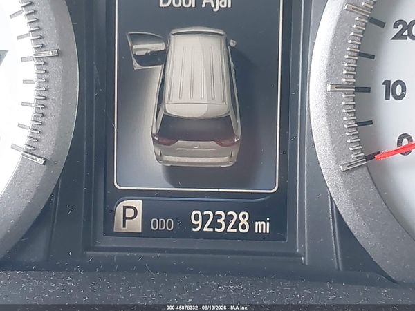 2016 TOYOTA SIENNA SE PREMIUM 8 PASSENGER