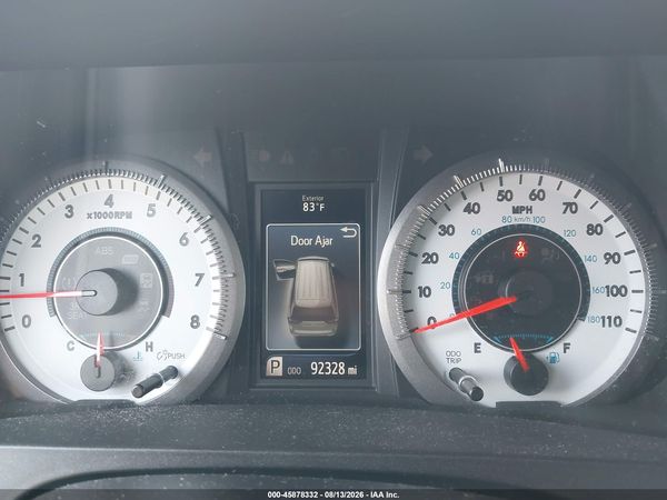 2016 TOYOTA SIENNA SE PREMIUM 8 PASSENGER