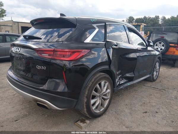 2022 INFINITI QX50 LUXE AWD