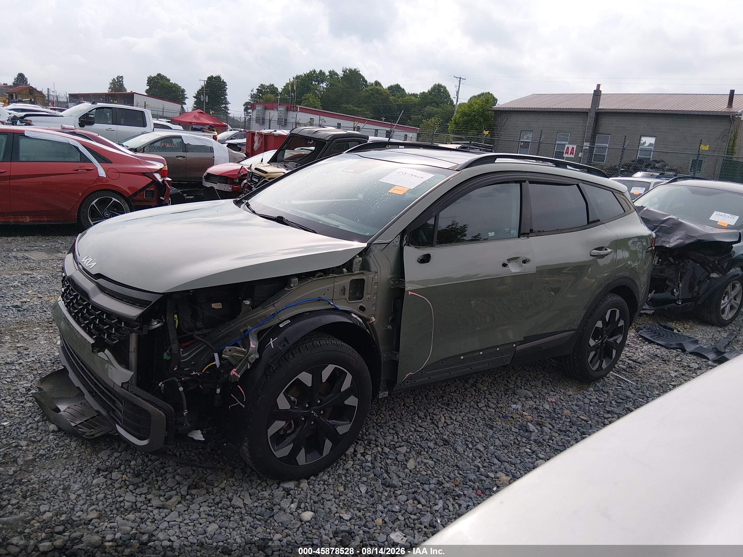 2023 KIA SPORTAGE X-LINE