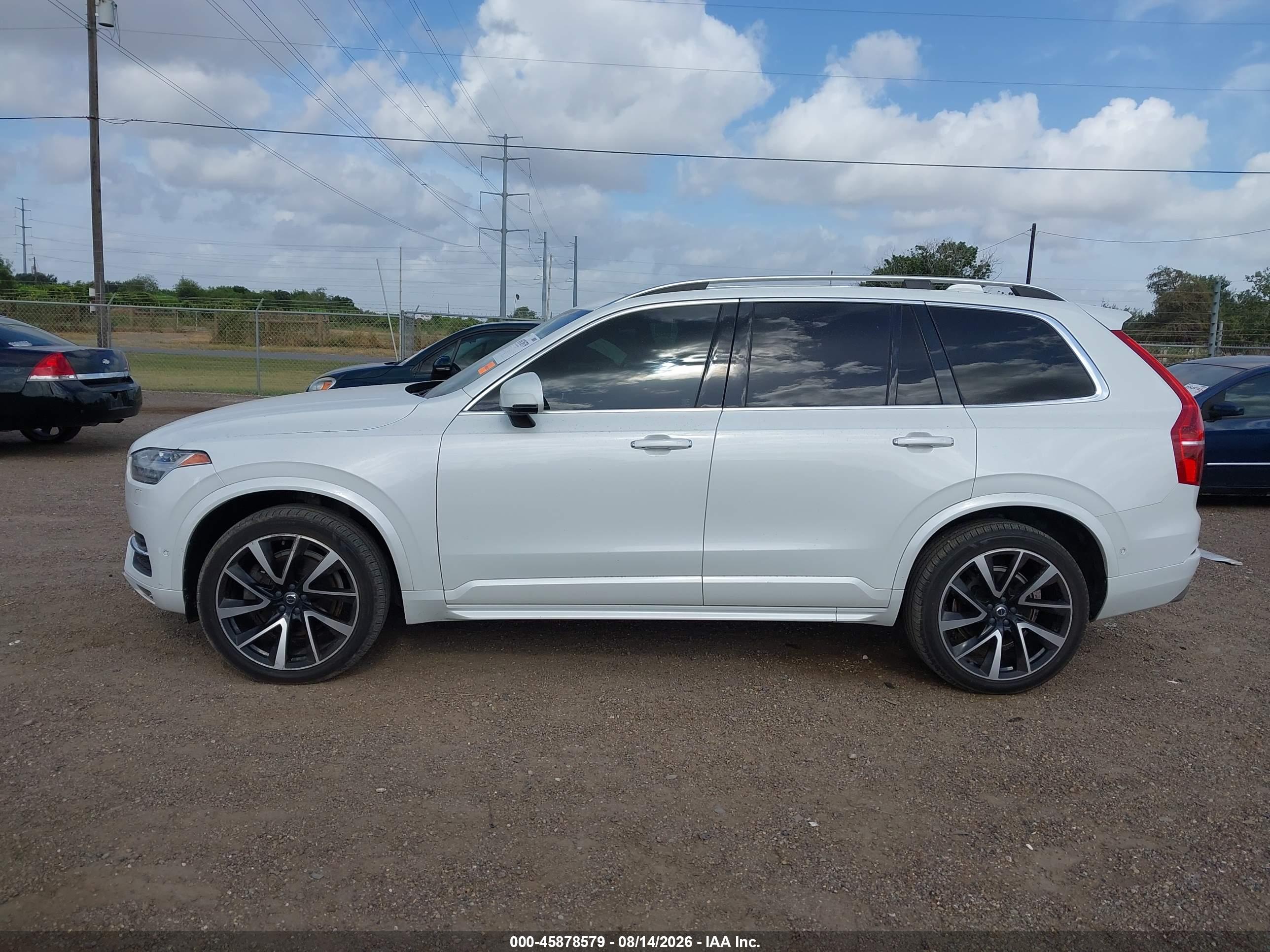 2018 VOLVO XC90 T6 MOMENTUM