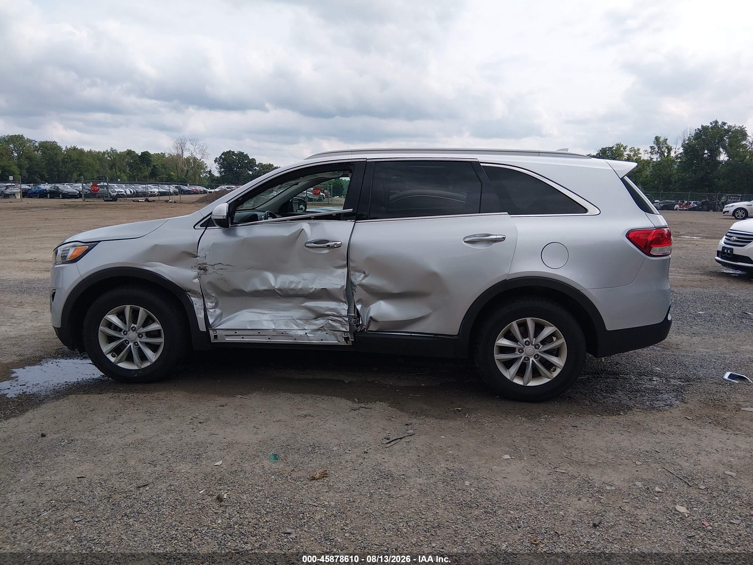 2017 KIA SORENTO 2.4L LX