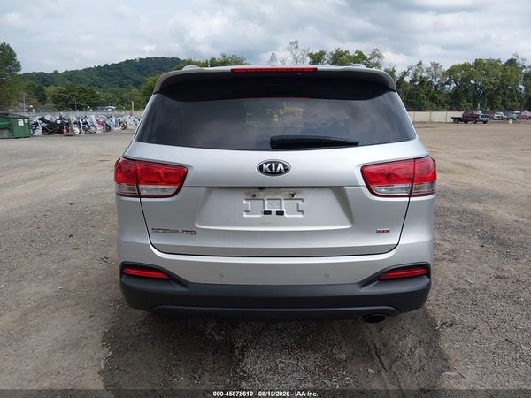 2017 KIA SORENTO 2.4L LX