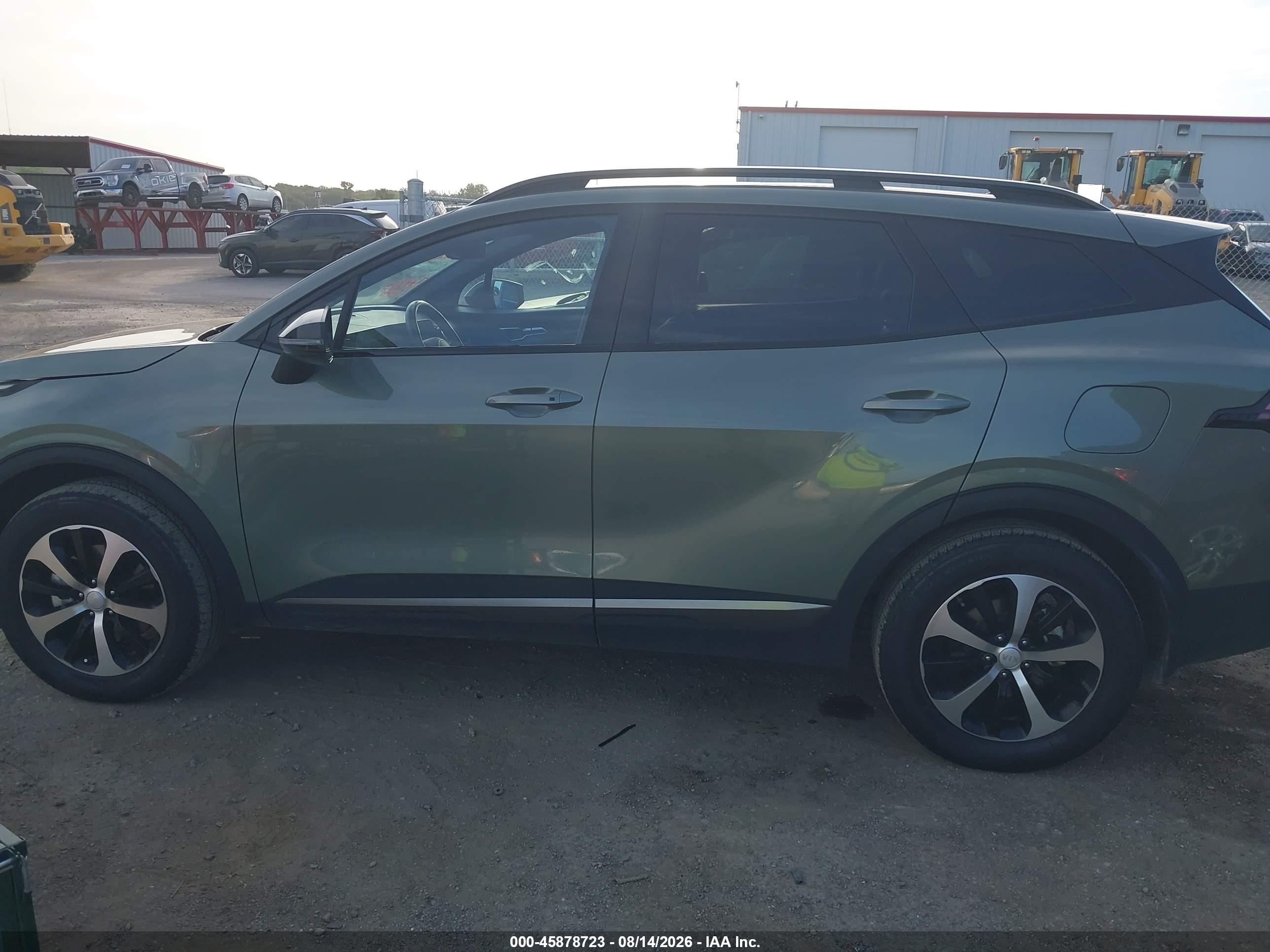 2024 KIA SPORTAGE X-LINE