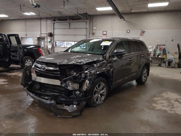 2016 TOYOTA HIGHLANDER LE PLUS V6