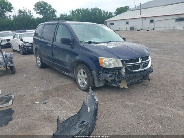 2013 DODGE GRAND CARAVAN SXT — I1