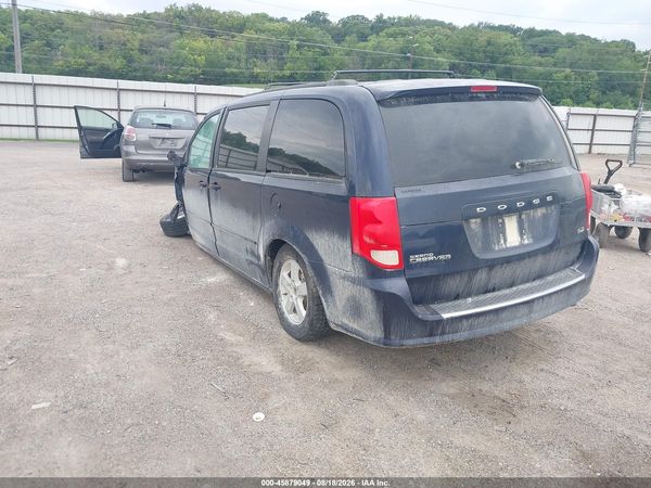 2013 DODGE GRAND CARAVAN SXT — I3