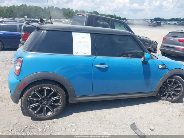 2012 MINI COOPER S