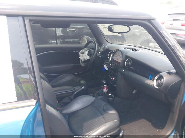 2012 MINI COOPER S