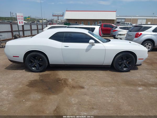 2016 DODGE CHALLENGER SXT