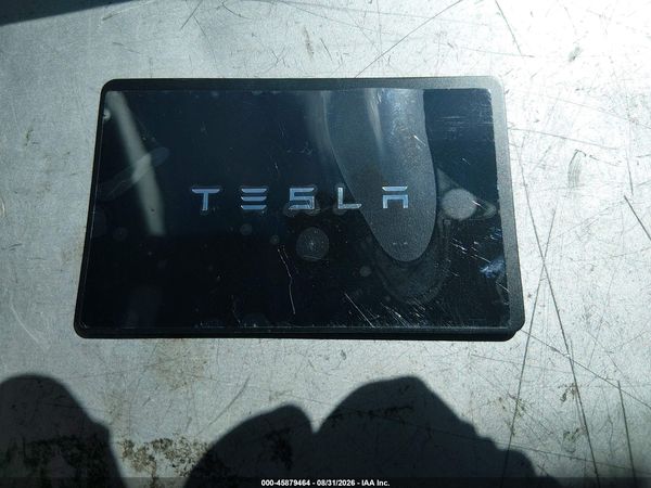 2024 TESLA MODEL Y — I11