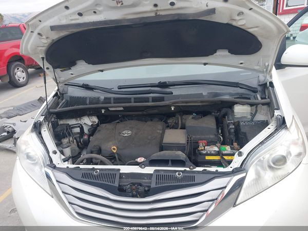 2017 TOYOTA SIENNA XLE 7 PASSENGER