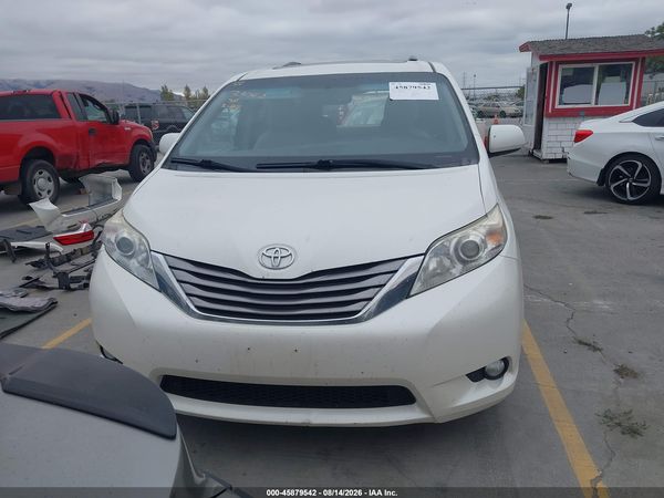 2017 TOYOTA SIENNA XLE 7 PASSENGER