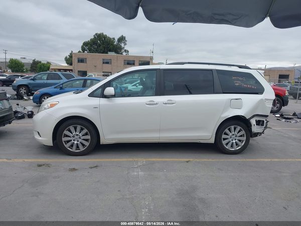 2017 TOYOTA SIENNA XLE 7 PASSENGER