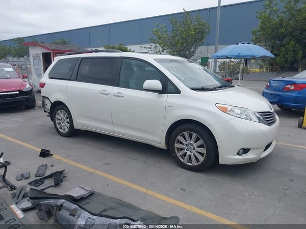 2017 TOYOTA SIENNA XLE 7 PASSENGER