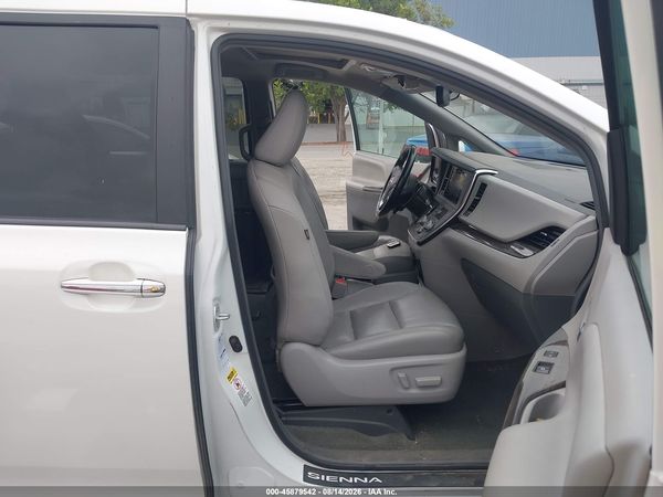 2017 TOYOTA SIENNA XLE 7 PASSENGER