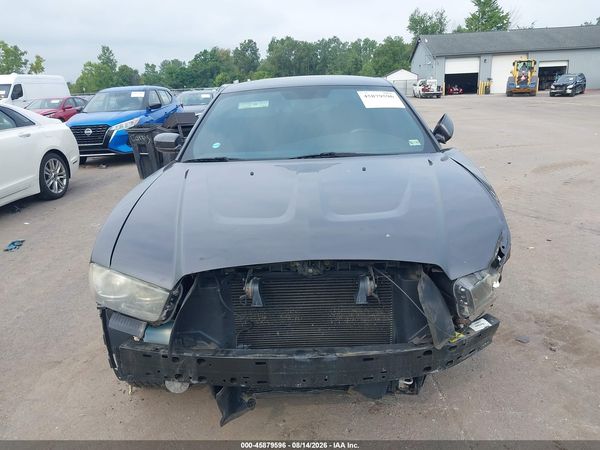 2013 DODGE CHARGER SE