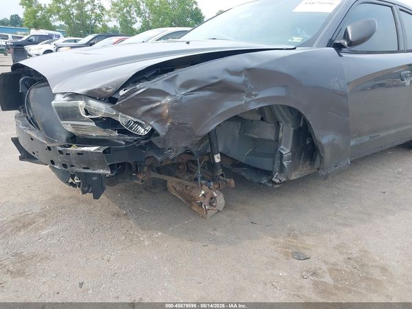 2013 DODGE CHARGER SE