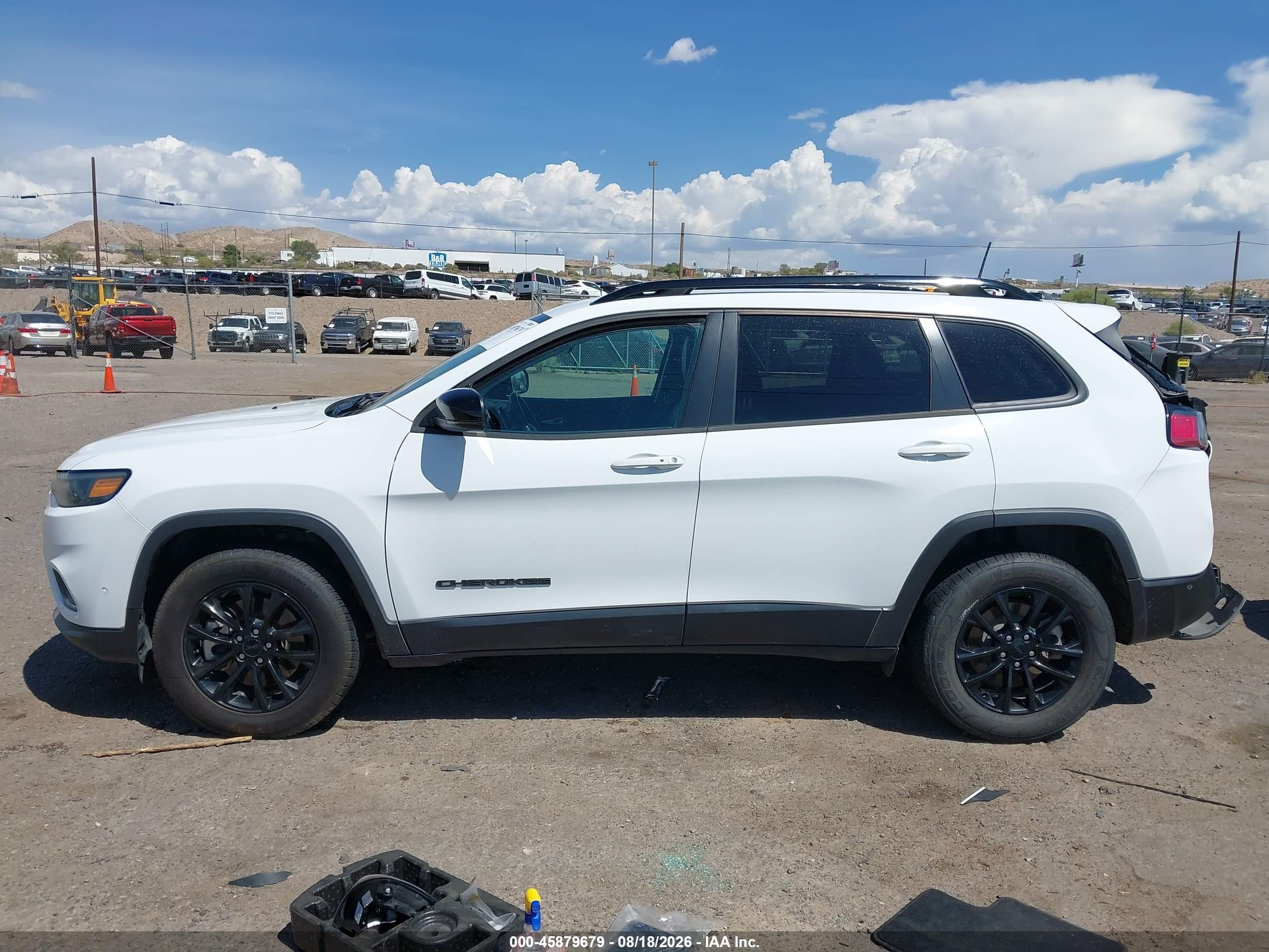 2023 JEEP CHEROKEE ALTITUDE LUX 4X4