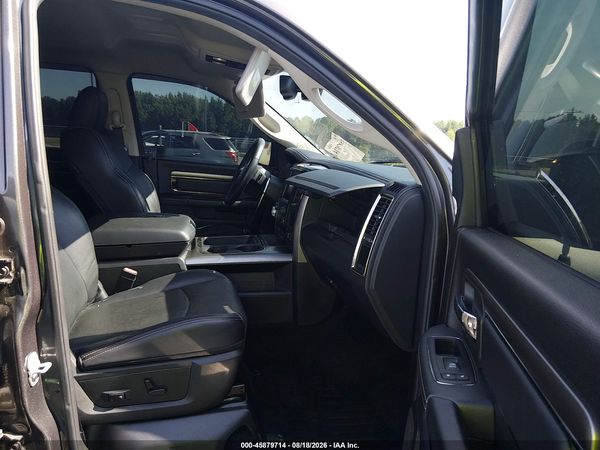 2017 RAM 1500 SPORT  4X4 5'7 BOX